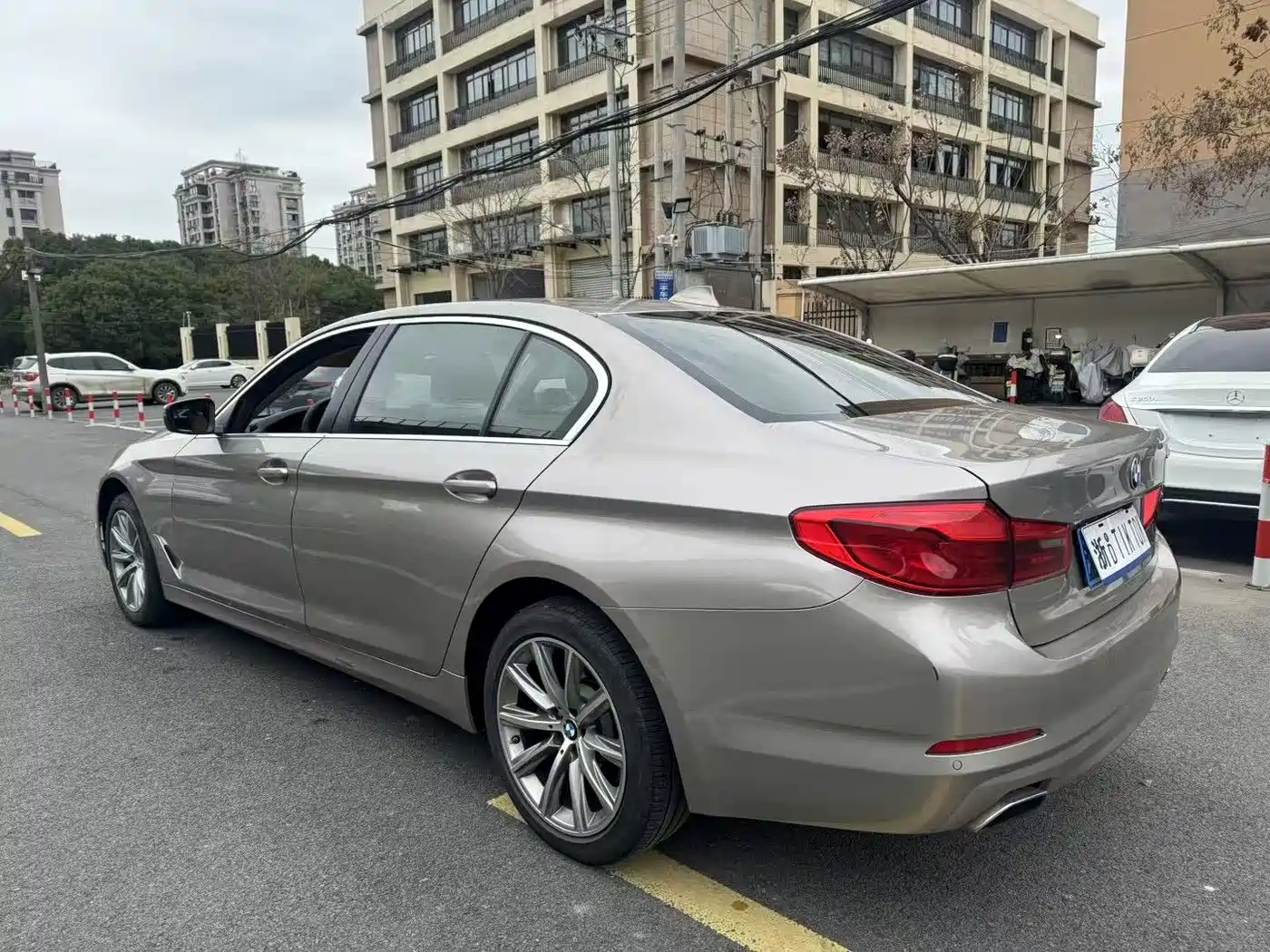BMW 5 Series 2018 528Li Launch Special Edition фото 9