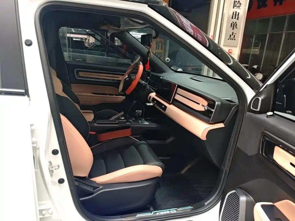Geely ICON 2024 2023 Model 1.5TD Chocolate Deluxe Edition