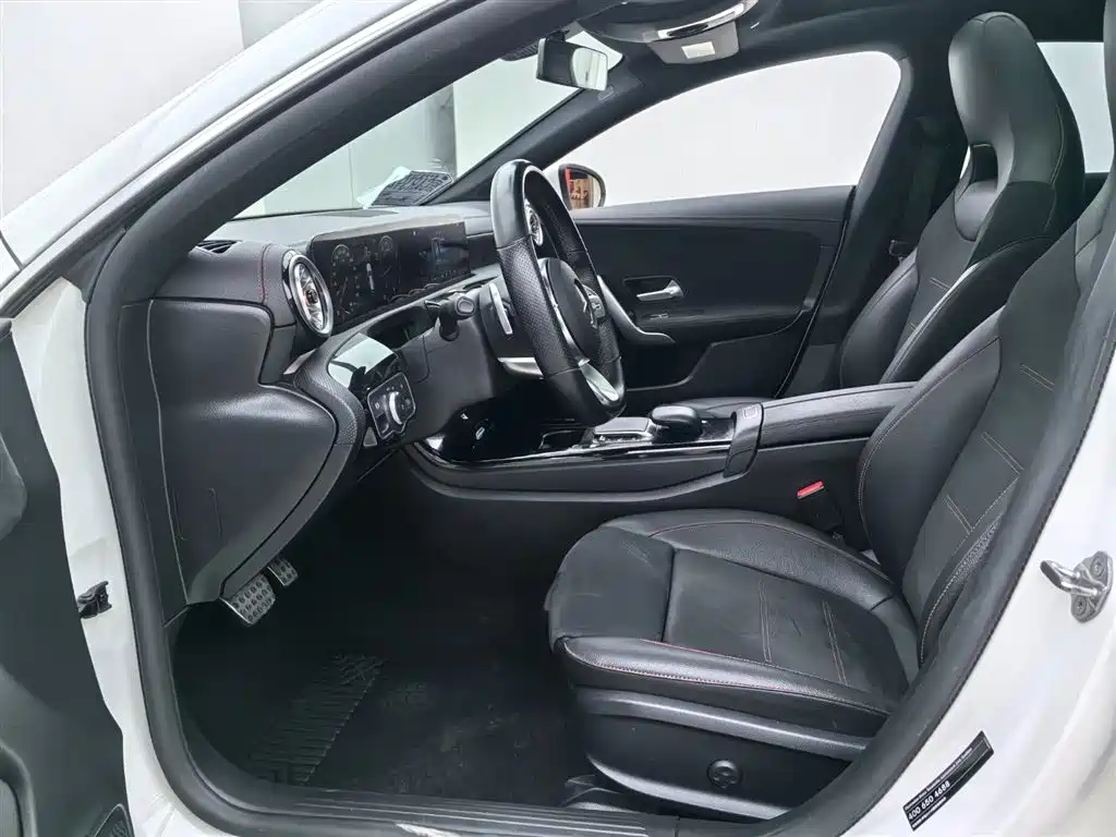 Mercedes-Benz CLA (Import) 2020 CLA 200 Shooting Brake фото 5