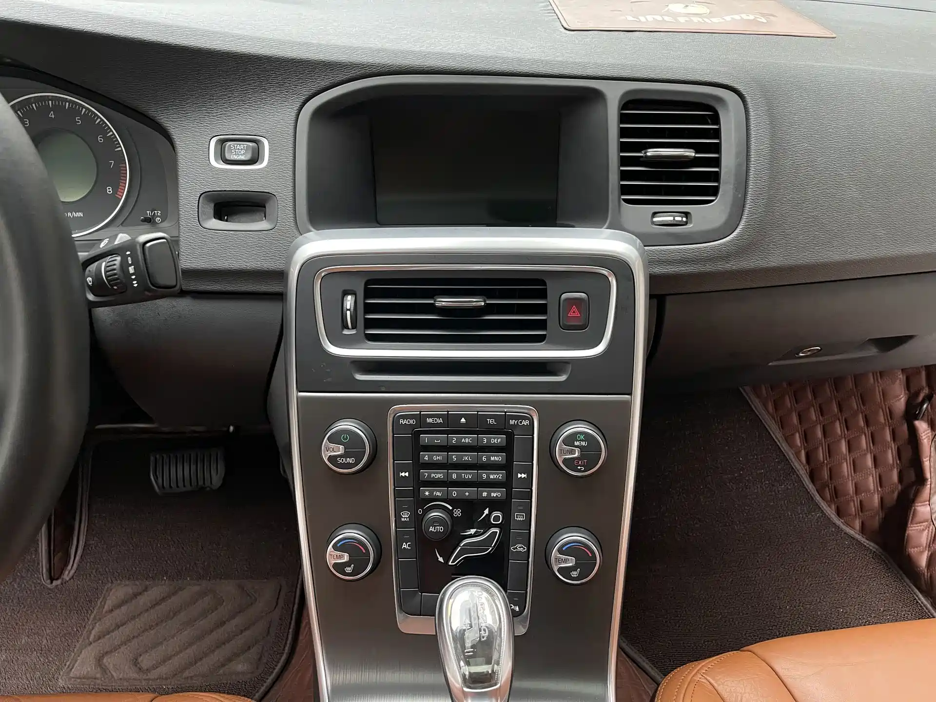 صورة 17 - Volvo S60 (Import)