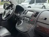 Фото 16 - Volkswagen Multivan