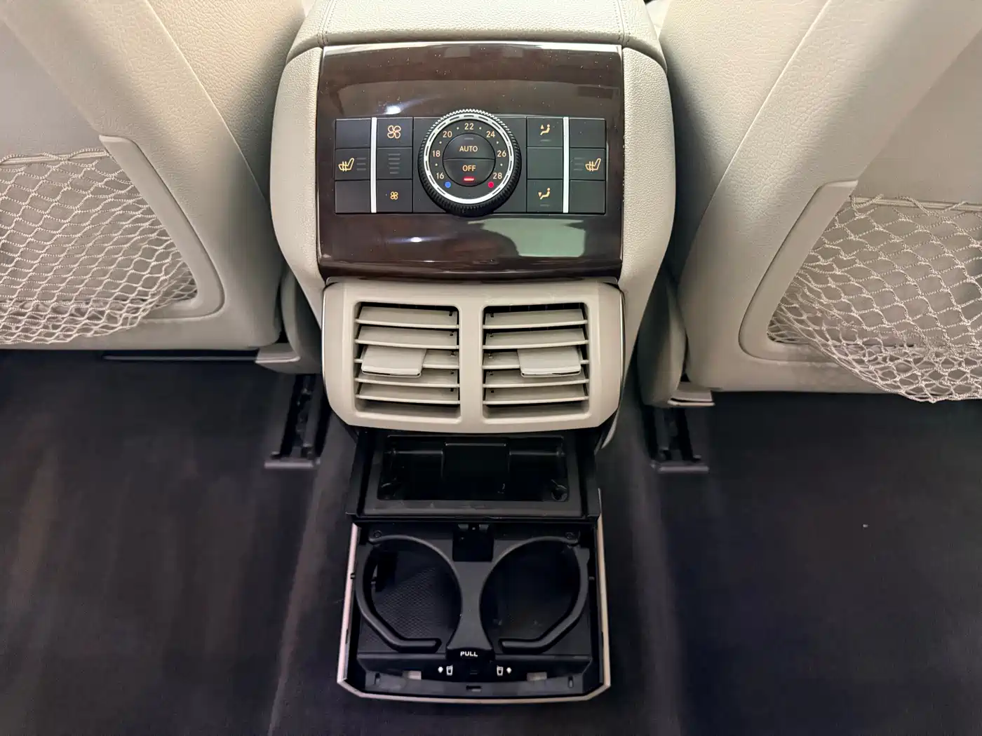 Mercedes-Benz R-Class 2011 R 350 L 4MATIC фото 18