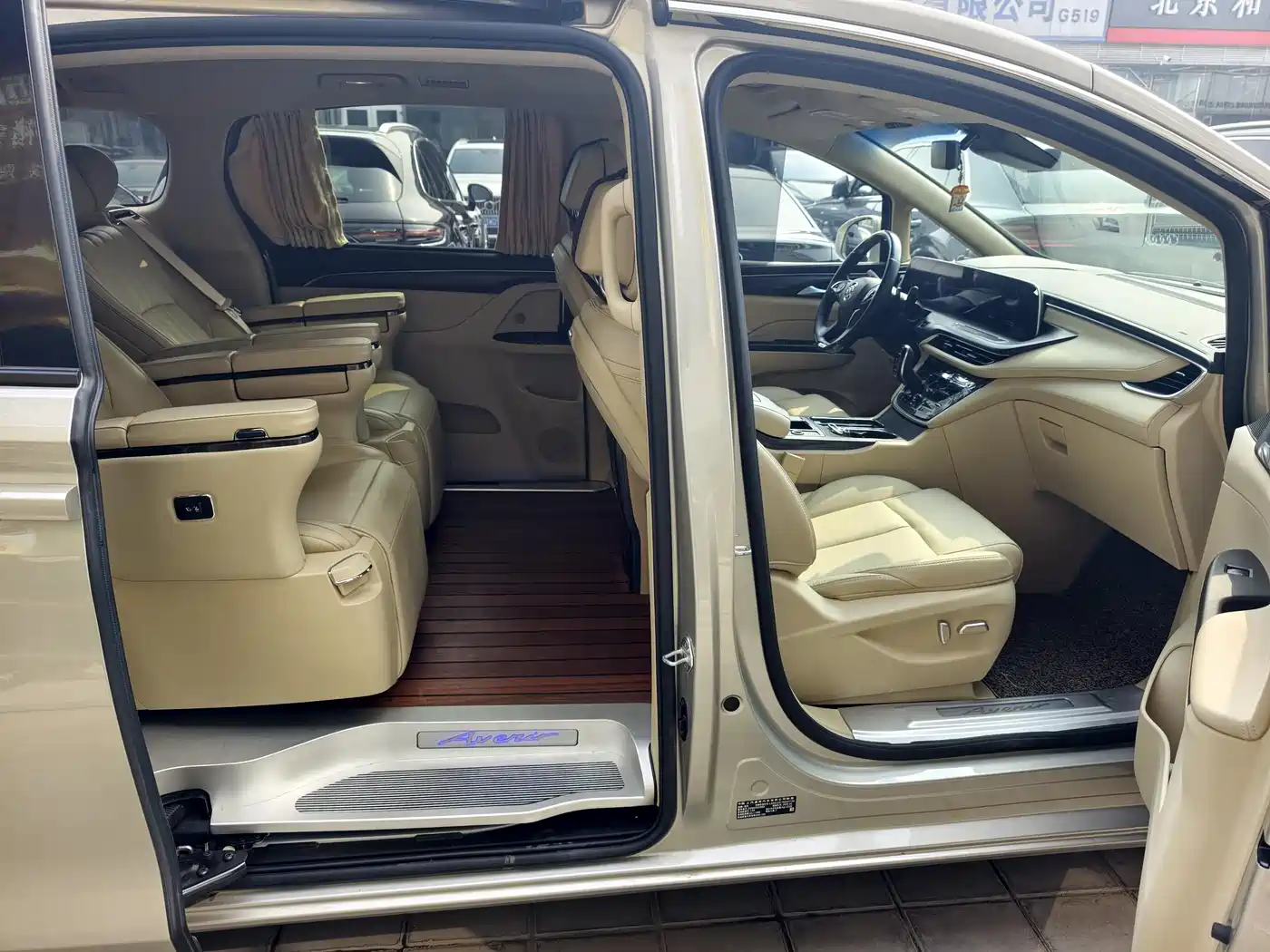 BUICK GL8