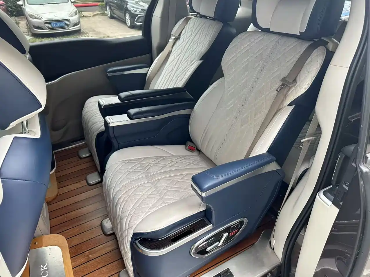 Buick GL8 2020 Model Land Business Class 652T Comfort фото 6