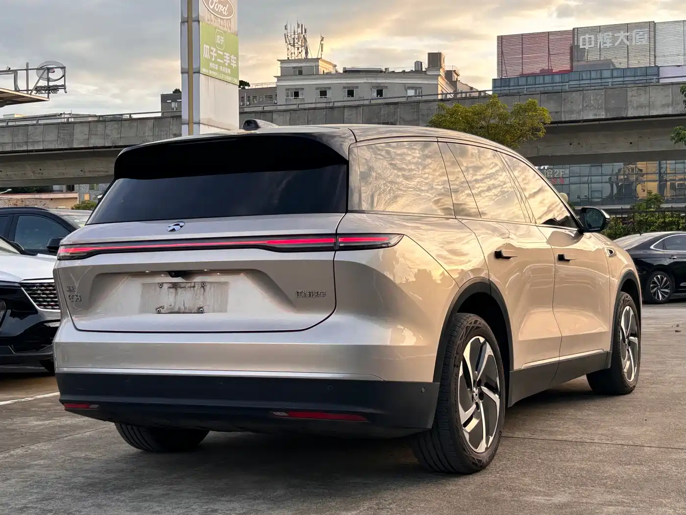 Фото 4 - NIO ES8