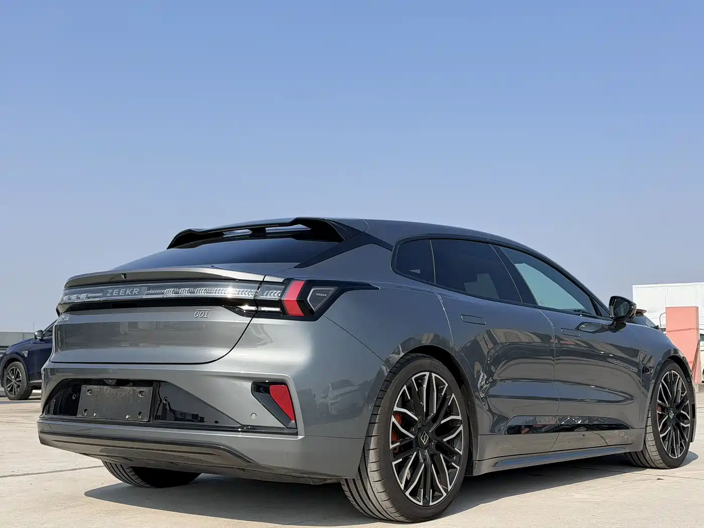 ZEEKR EXTREME KRYPTON 001