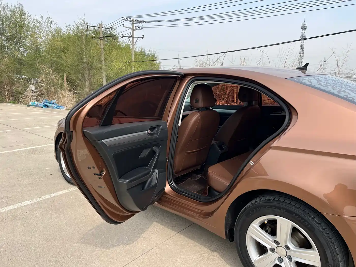Volkswagen Lamando 2017 230TSI DSG Trend Edition фото 8