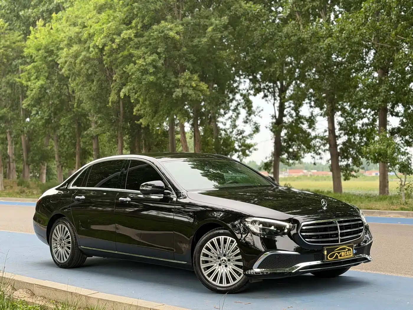 Mercedes-Benz E-Class 2023 E 300 L Fashion фото 5