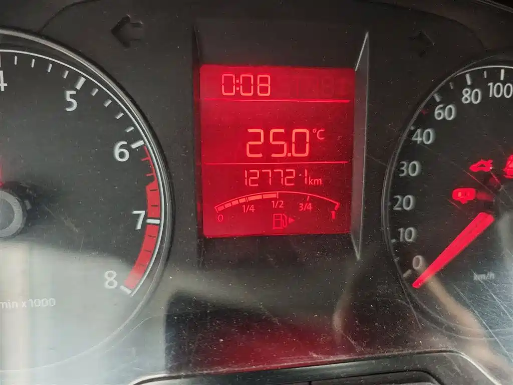 Volkswagen Santana 2015 1.6L Manual Trend Edition фото 5