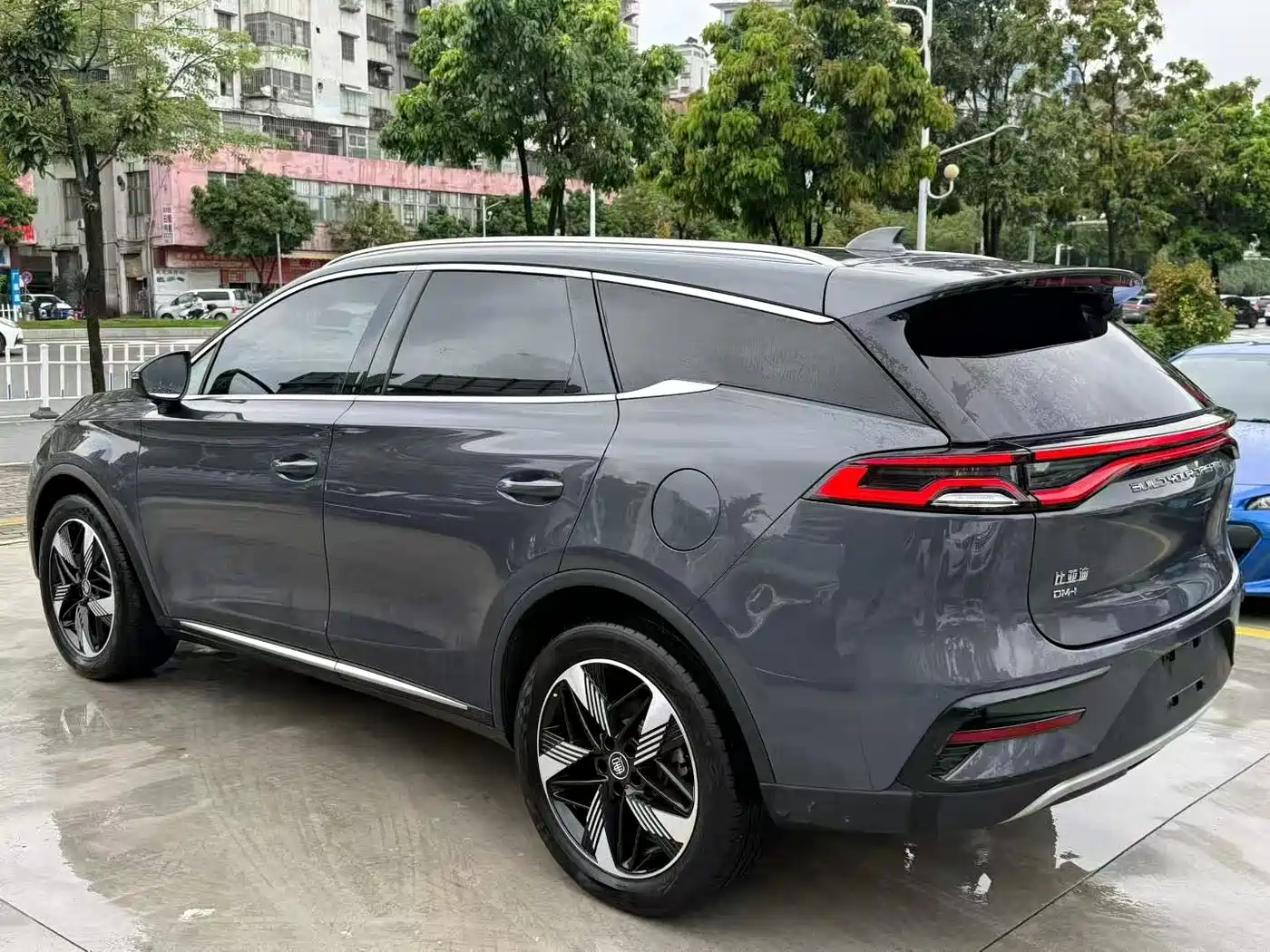 BYD Tang New Energy 2023 Model DM-i Champion Edition 112KM Deluxe фото 6