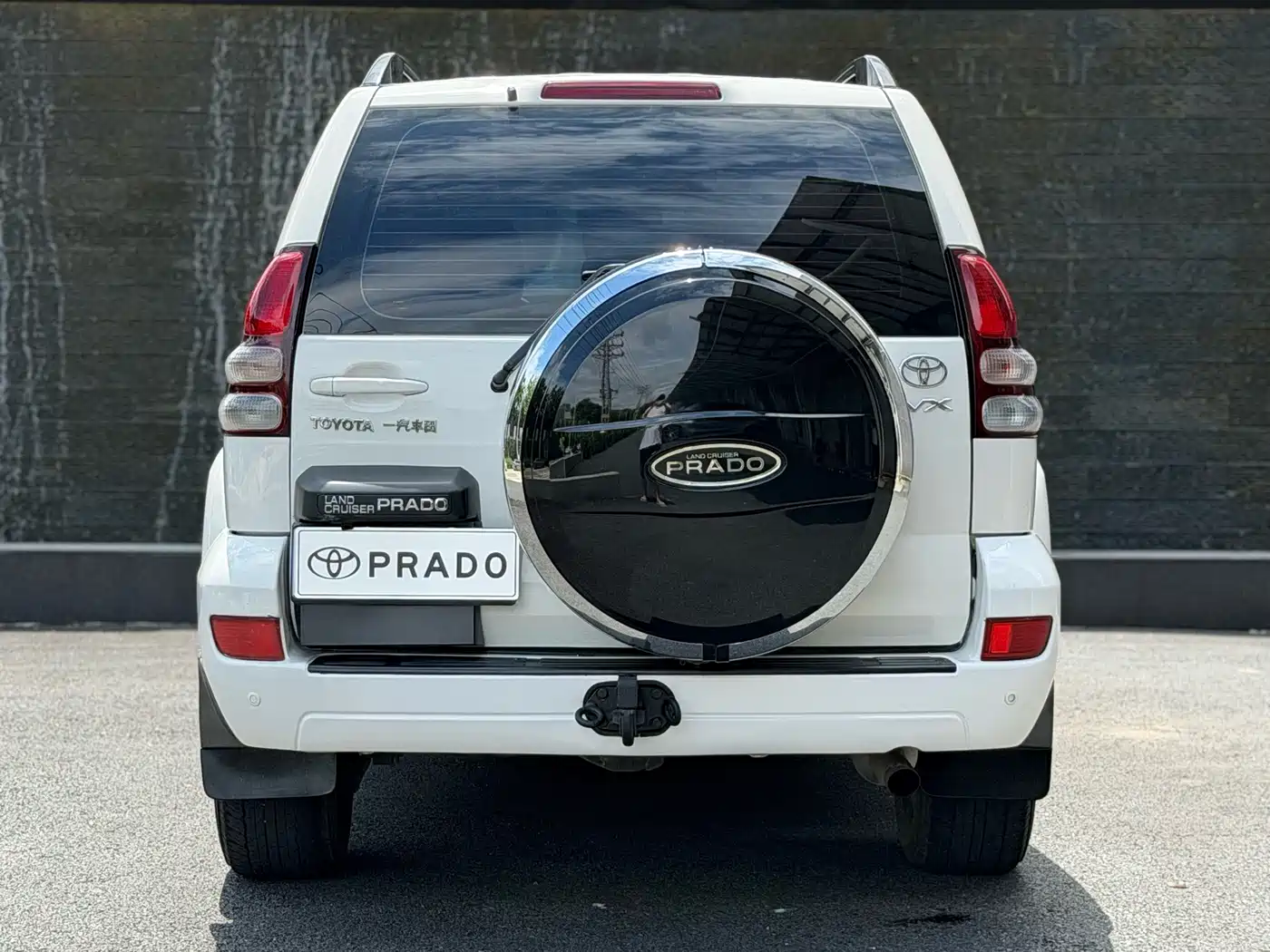 Photo 9 - Toyota Prado