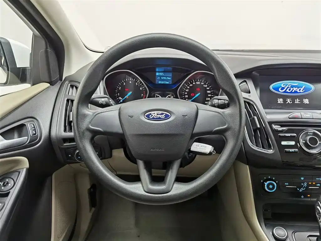 FORD FOX
