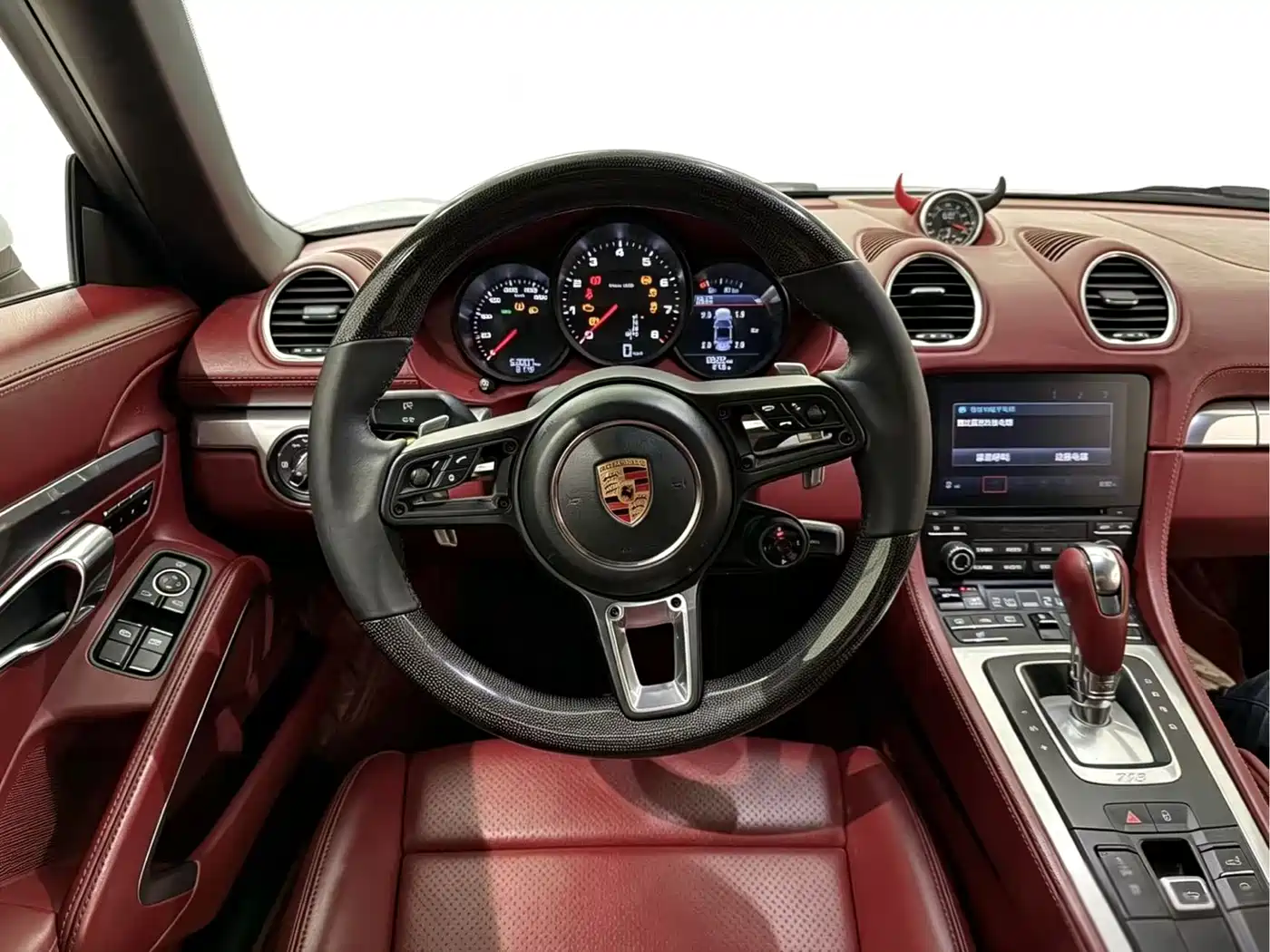 Porsche 718 2018 Boxster 2.0T фото 7