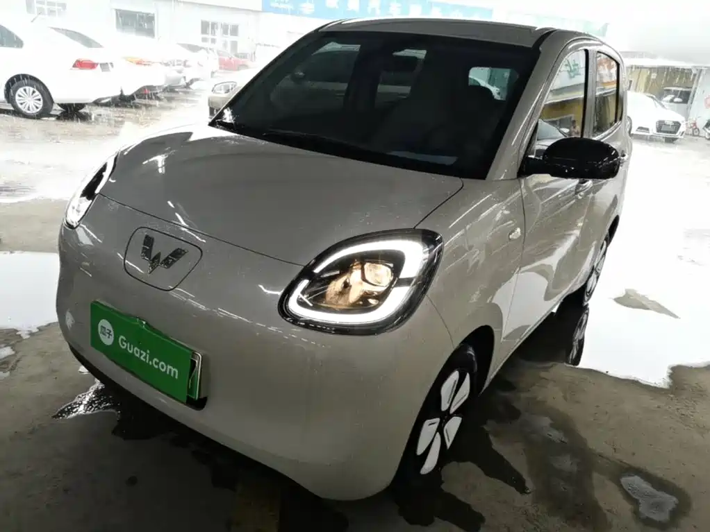  Wuling Motors Hongguang MINIEV 2025 4-Door Advanced