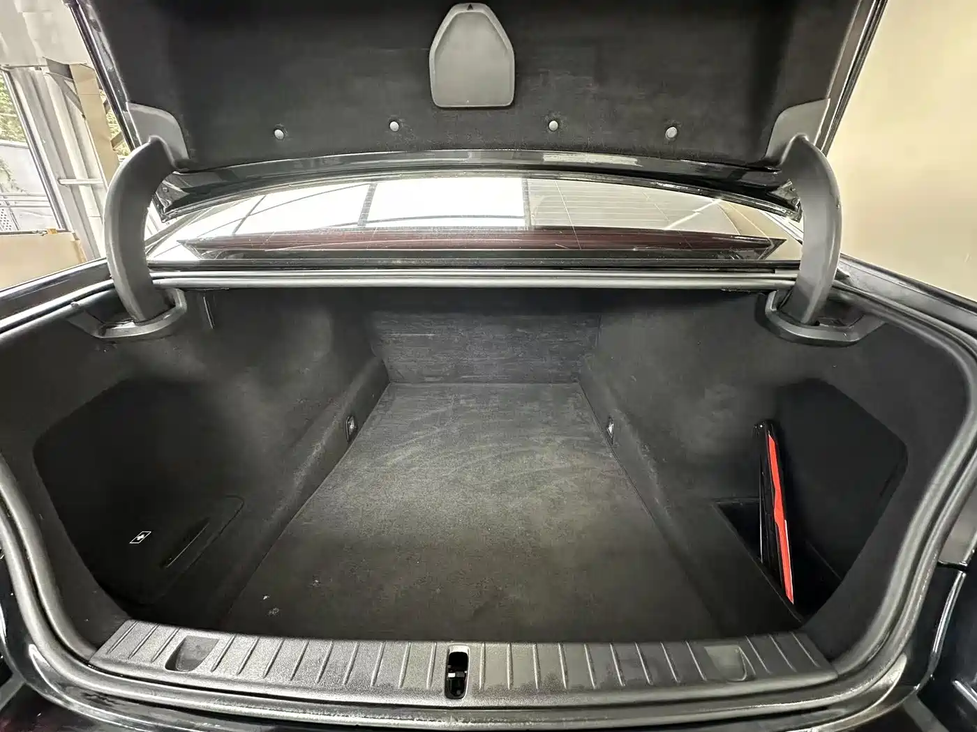 BMW 7 Series 2018 730Li Leading Type M Sport Package фото 8