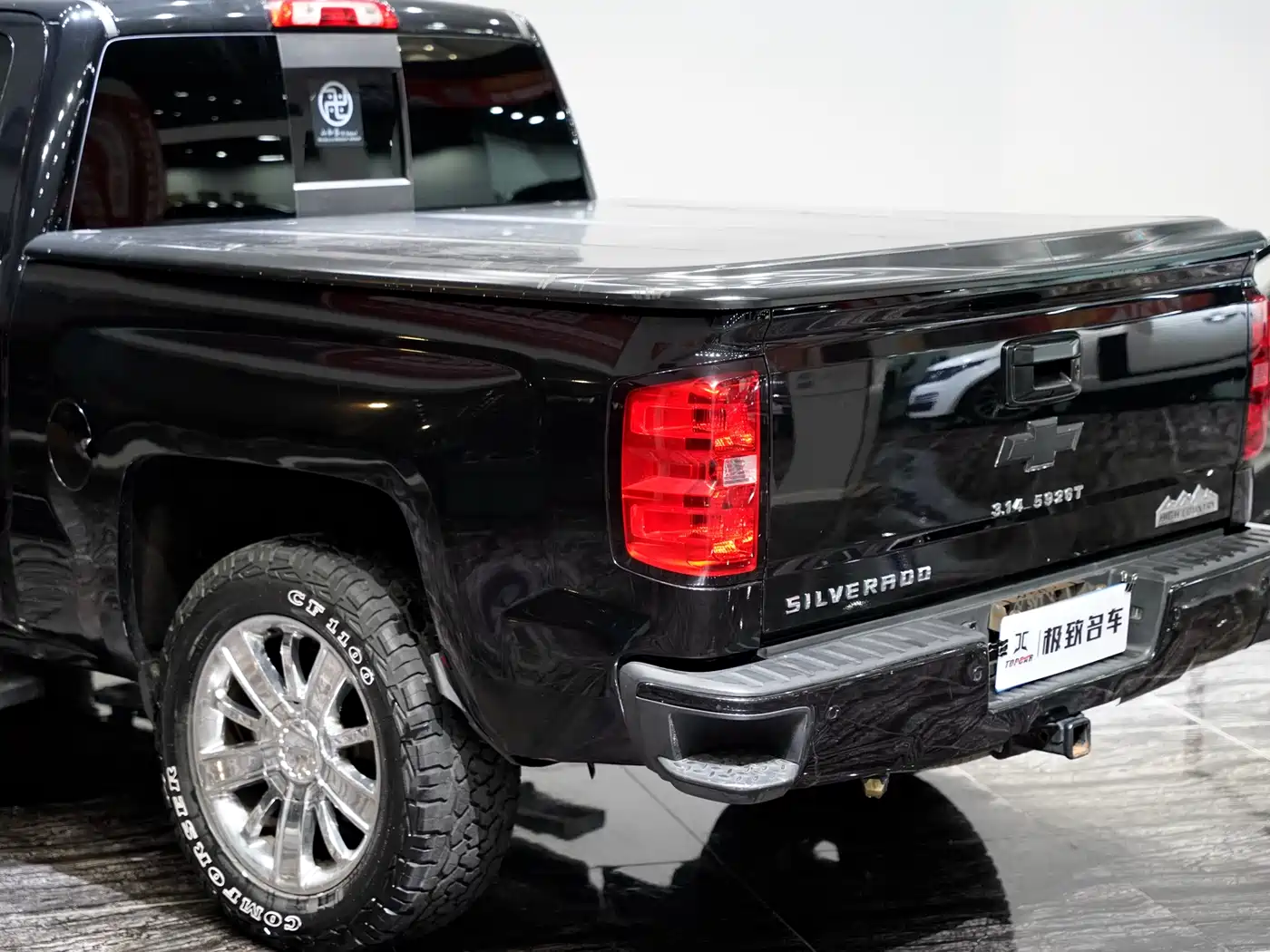 Chevrolet Silverado 2017 6.2L LTZ+ Z71 MidNight Phantom Edition фото 7