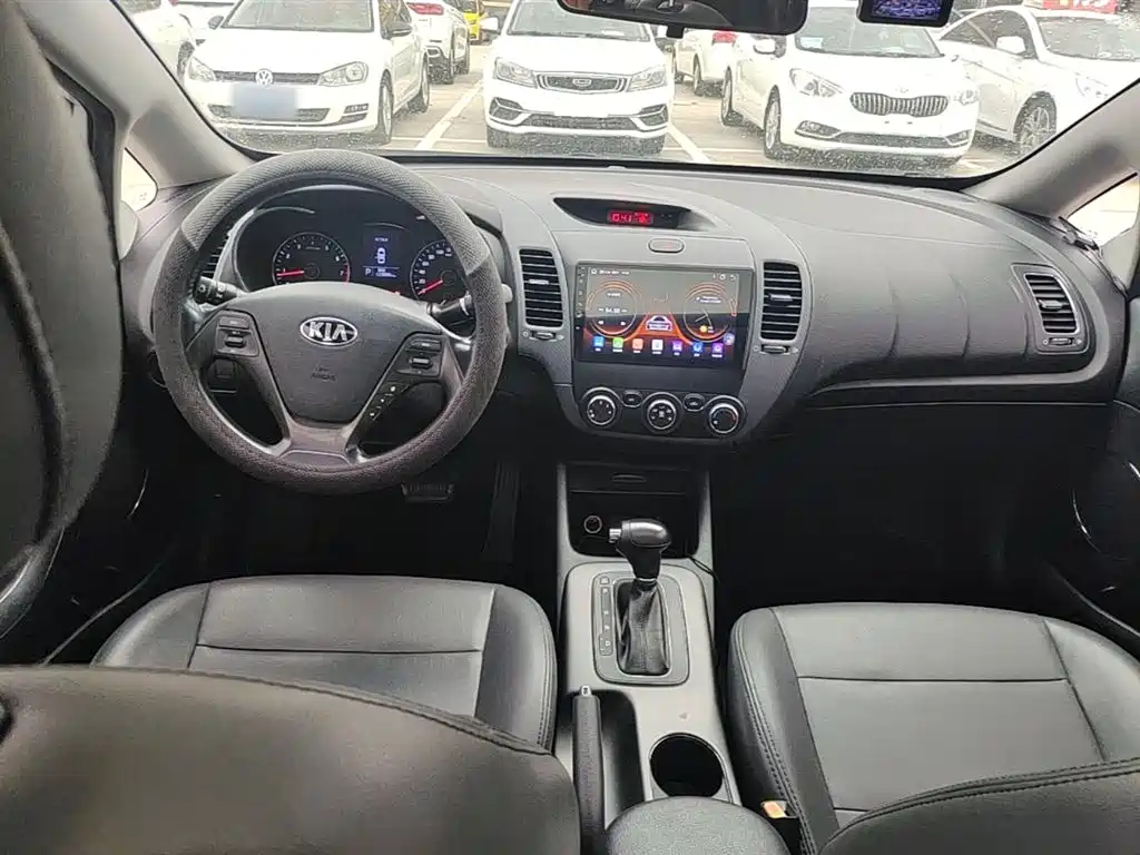 Kia K3 2015 1.6L Automatic GLS фото 10