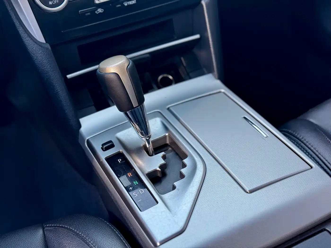 Toyota Camry 2012 Junrui 2.0S Dynamic Edition фото 12
