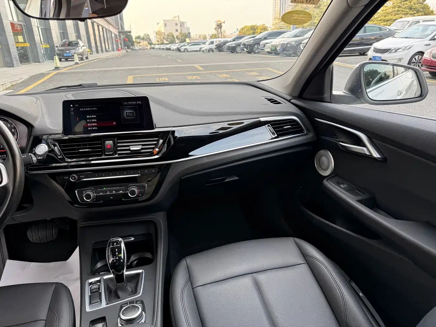 BMW 1 Series 2021 120i M Sport фото 8