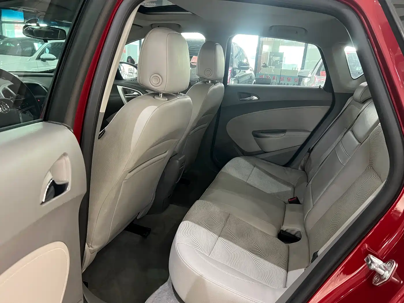 Buick Excelle 2012 XT 1.6L Automatic Fashion Edition фото 9