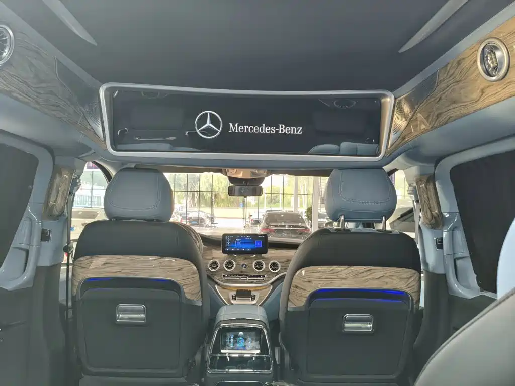 Mercedes-Benz Vito 2026 2023 2.0T Elite 8-Seater