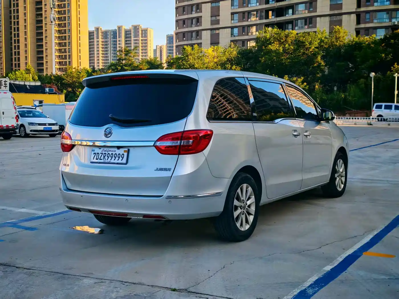 Фото 5 - Buick GL8