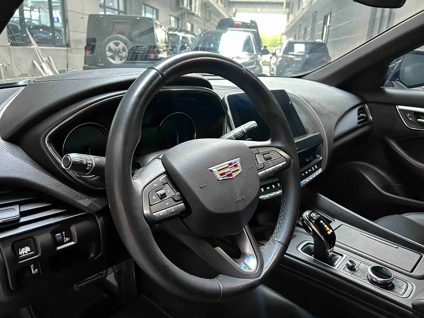 CADILLAC CT5