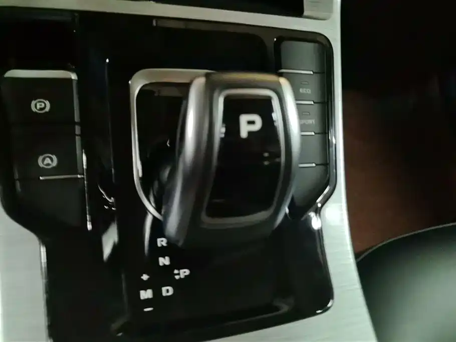 GEELY AUTOMOBILE EMGRAND GS