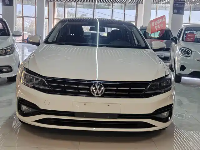 VOLKSWAGEN LINGDU