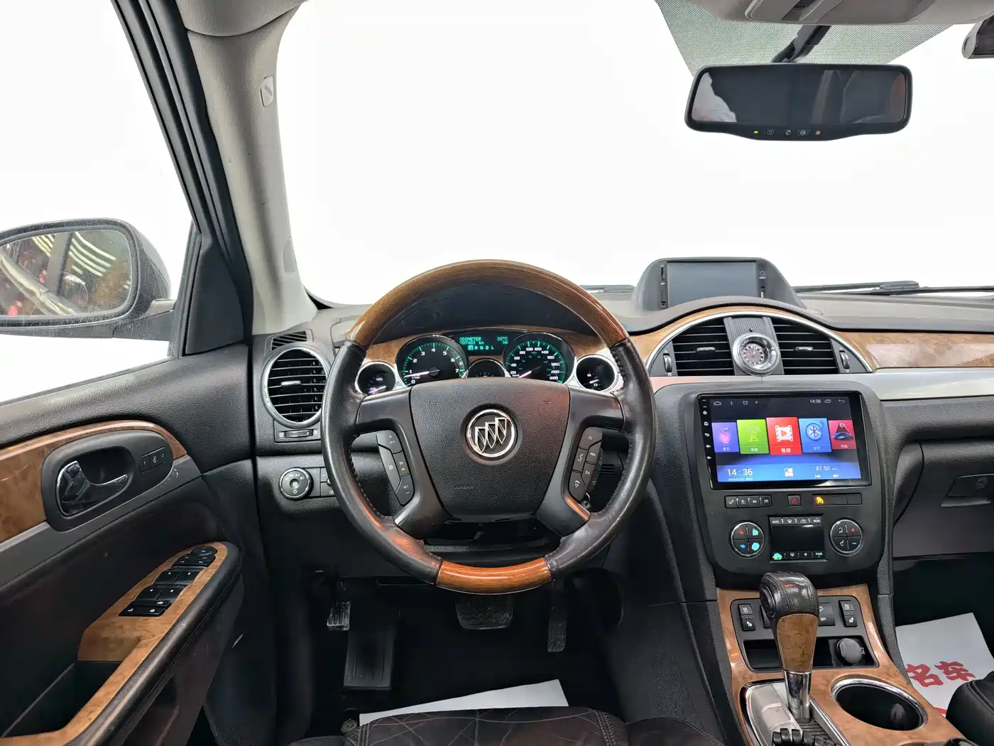 Buick Enclave 2010 3.6L Elite Edition фото 21