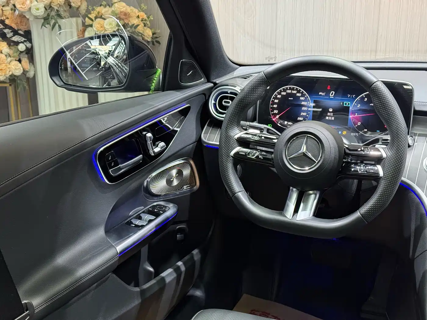 Mercedes-Benz C-Class 2023 Facelift II C 260 L Night Edition фото 18