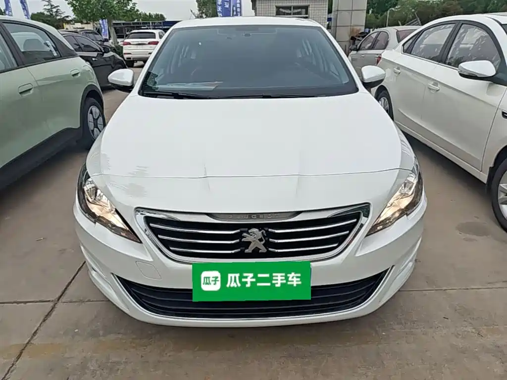 Peugeot 408 2016 1.6T Automatic Luxury Edition фото 3