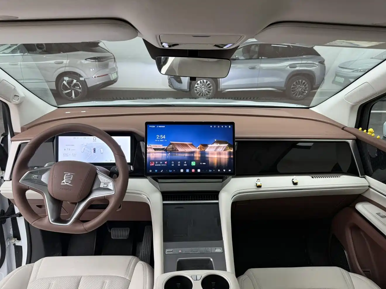 BYD Xia 2025 2025 DM-i 1.5T 100km Surpass Edition