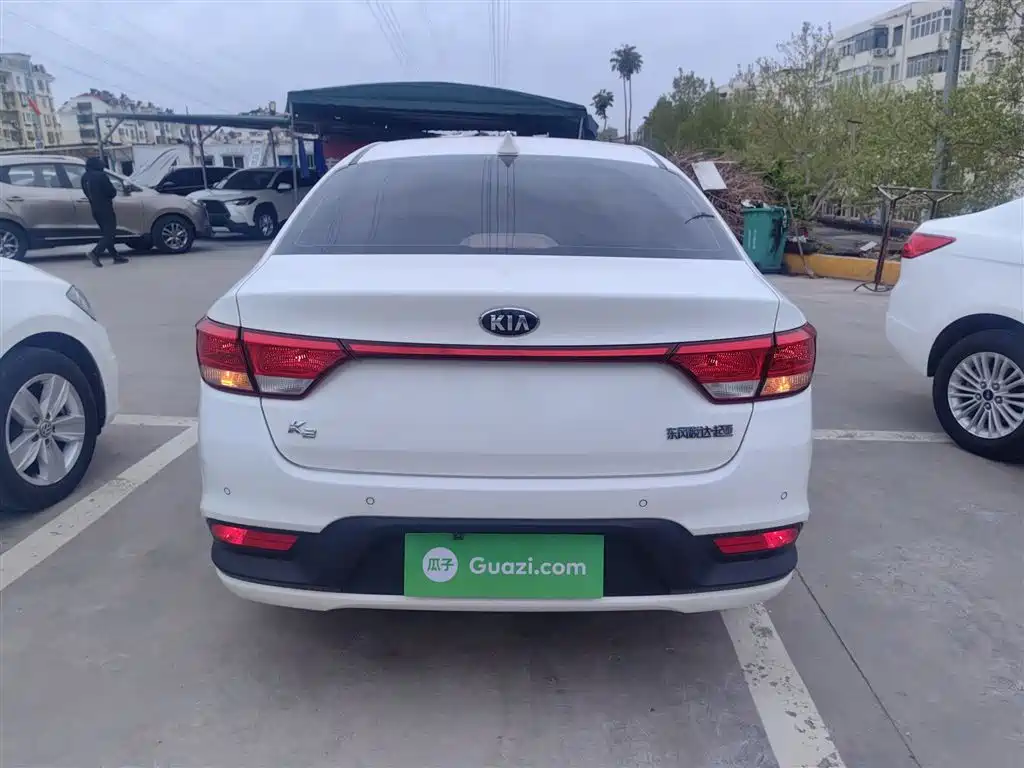 Kia K2 2017 Sedan 1.4L MT 15th Anniversary Special Edition GLS фото 6