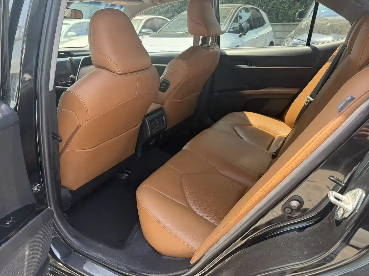 Toyota Camry 2021 2.5G Luxury Edition фото 5
