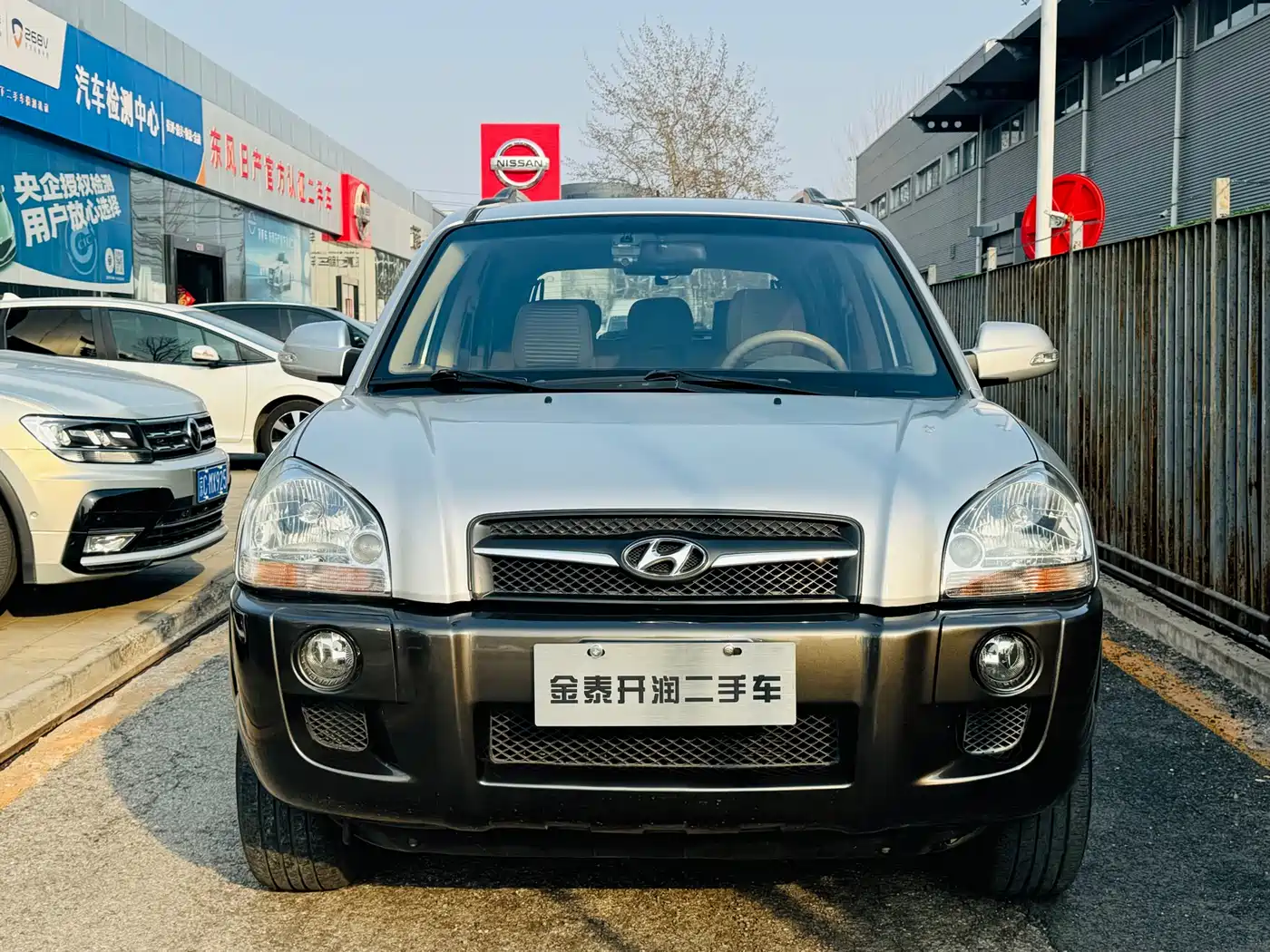 Hyundai Tucson 2009 2.0L Automatic 2WD Sunroof фото 2