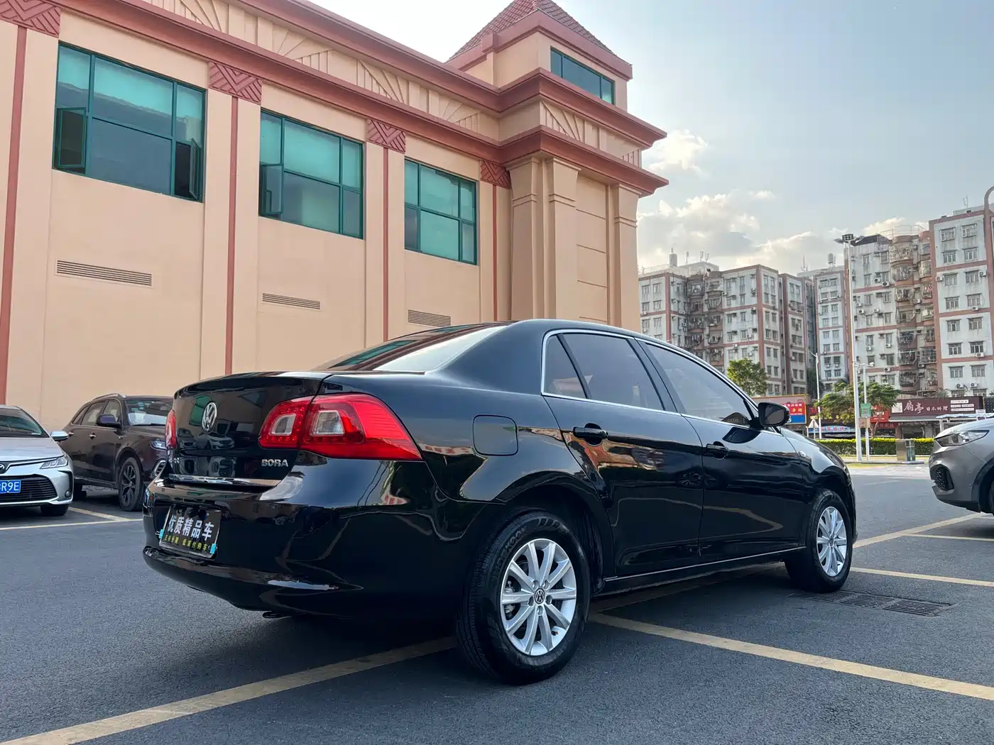 Volkswagen Bora 2013 2012 1.6L Automatic Luxury Model