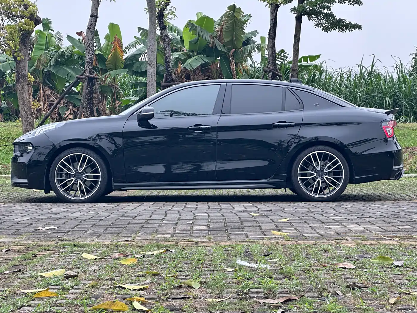 Lynk & Co 03 2021 03+ 2.0TD Auto Wind Rider Edition фото 14