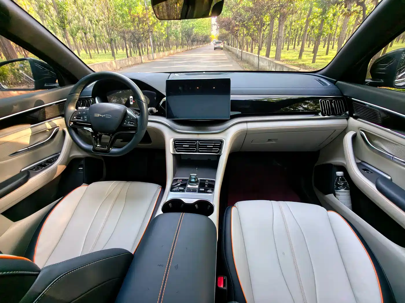 BYD Song PLUS PHEV 2024 Glory Edition DM-i 110km Flagship фото 8