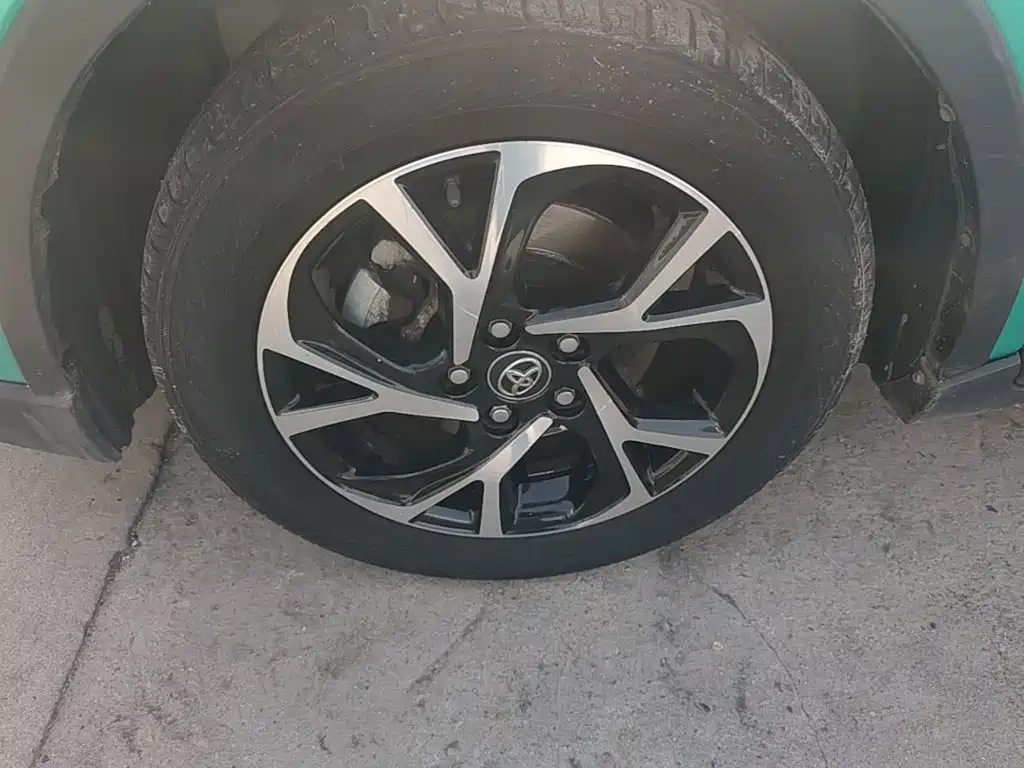 Toyota C-HR 2019 2018 2.0L Leading Sunroof Edition China VI