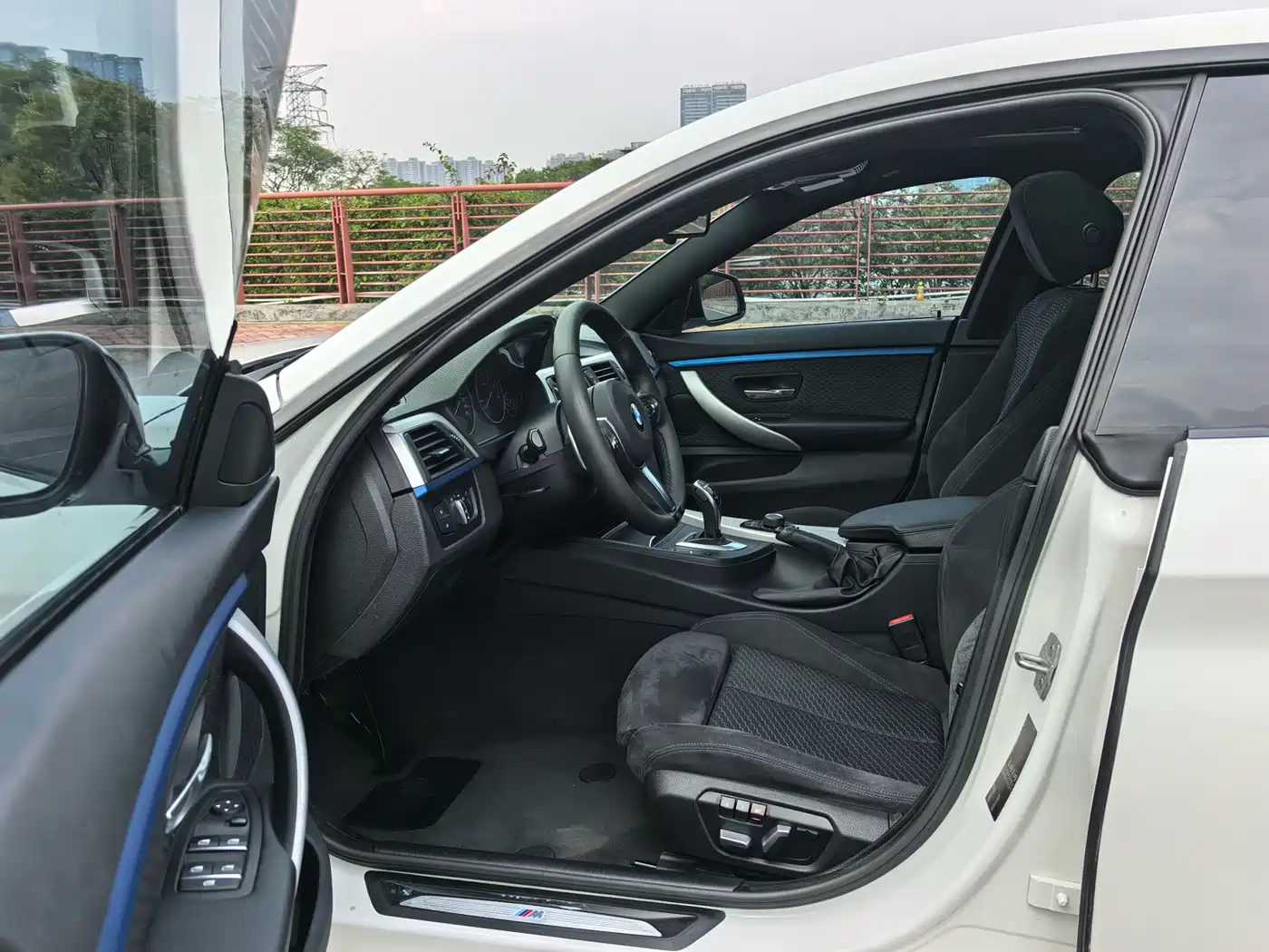 BMW 4 Series 2017 425i Gran Coupe Leading M Sport Package фото 4