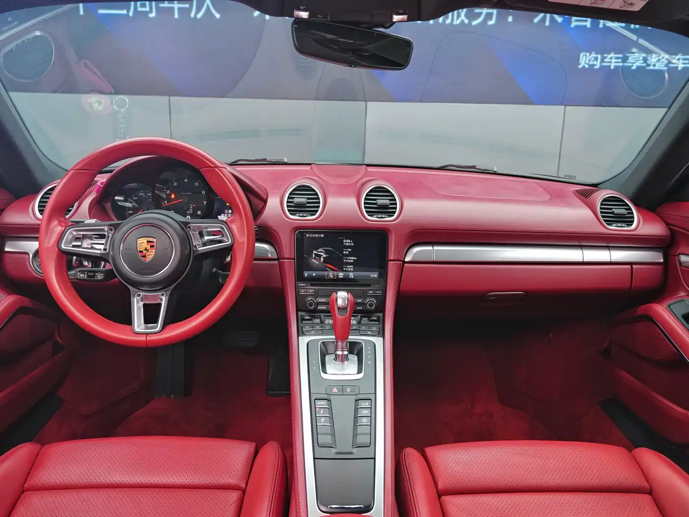 Porsche 718 2018 Cayman 2.0T фото 9