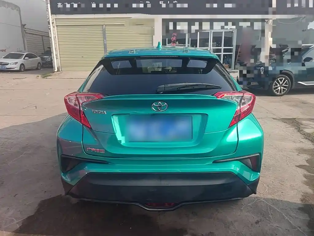 Toyota C-HR 2019 2018 2.0L Leading Sunroof Edition China VI