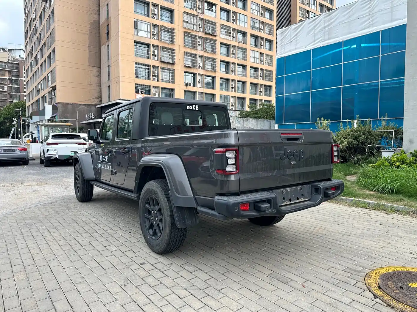 Jeep Gladiator 2024 2023 3.6L Overland