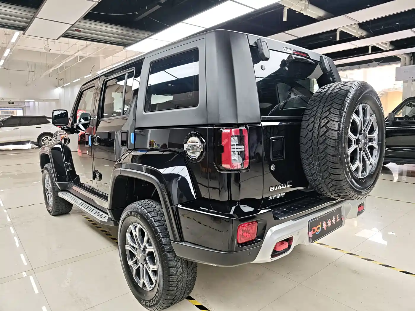 BAIC ORV Beijing Offroad BJ40 2023 2.0T Auto 4WD Urban Hunter Knight Edition фото 5