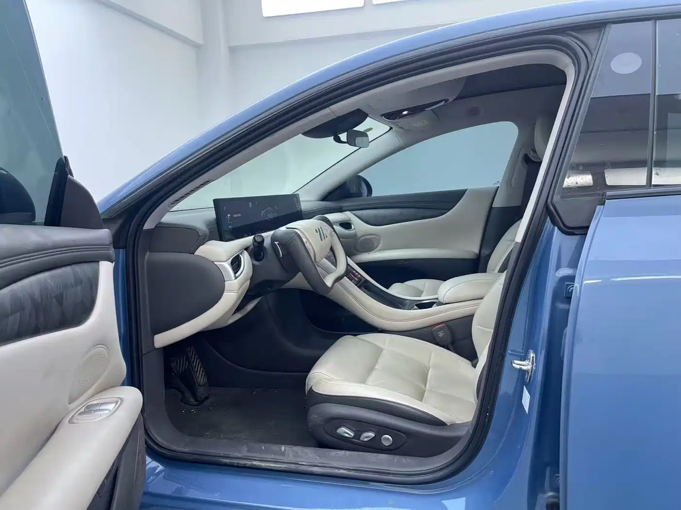 ZHIJI AUTOMOBILE ZHIJI L6