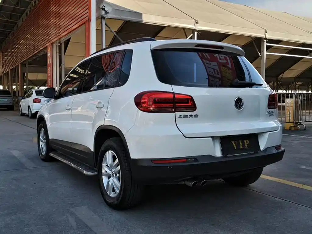 صورة 9 - Volkswagen Tiguan