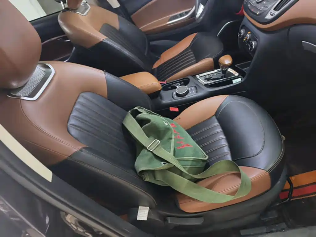 Soueast DX7 2016 2017 1.5T Automatic Glory Edition