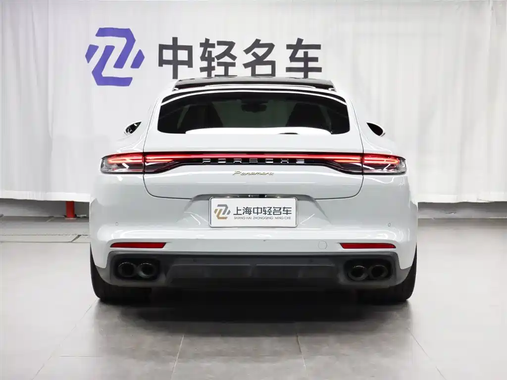  PANAMERA