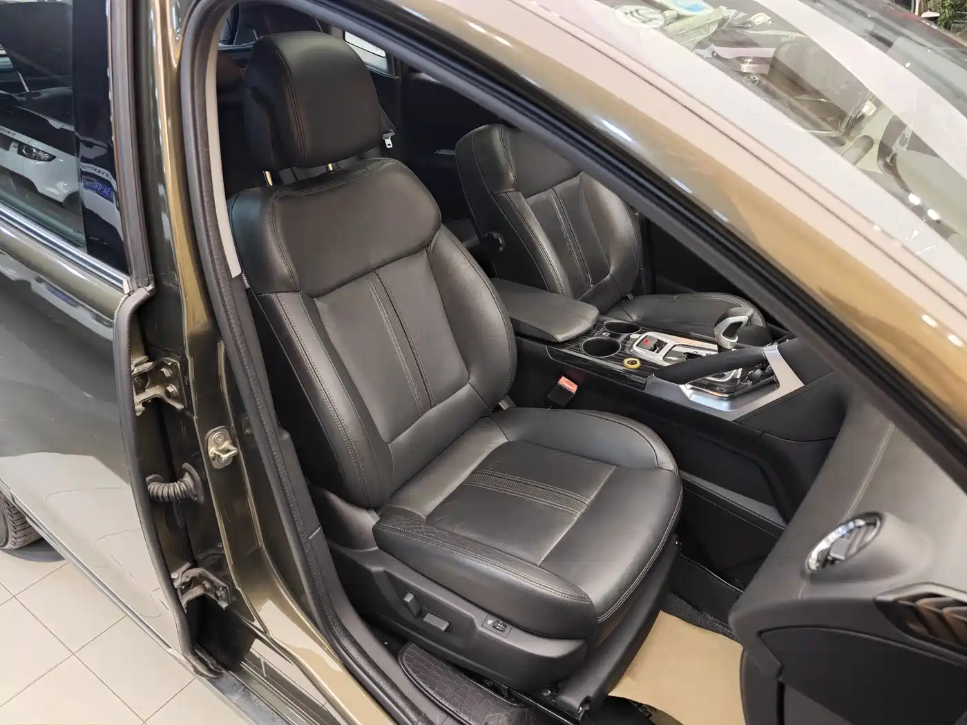 Peugeot 3008 2015 2.0L Automatic Trend Edition фото 33